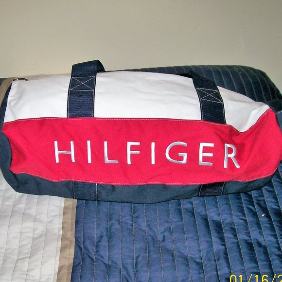 NWT Unisex Tommy Hilfiger Duffle Bag - Picture 1 of 5